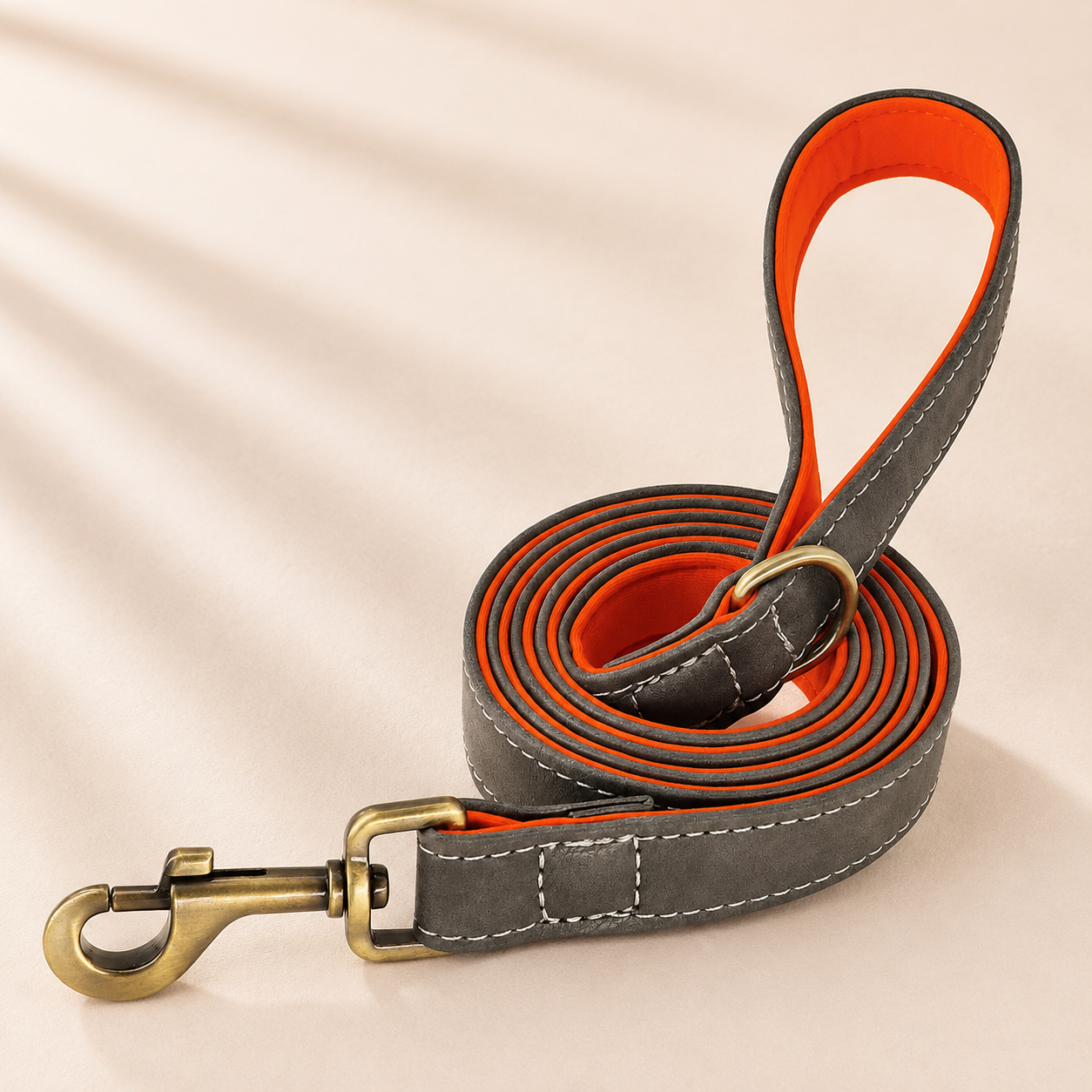 Classic Leather Dog Collar Set｜名入れ対応 本革風首輪・リードセット｜Nest & Paw