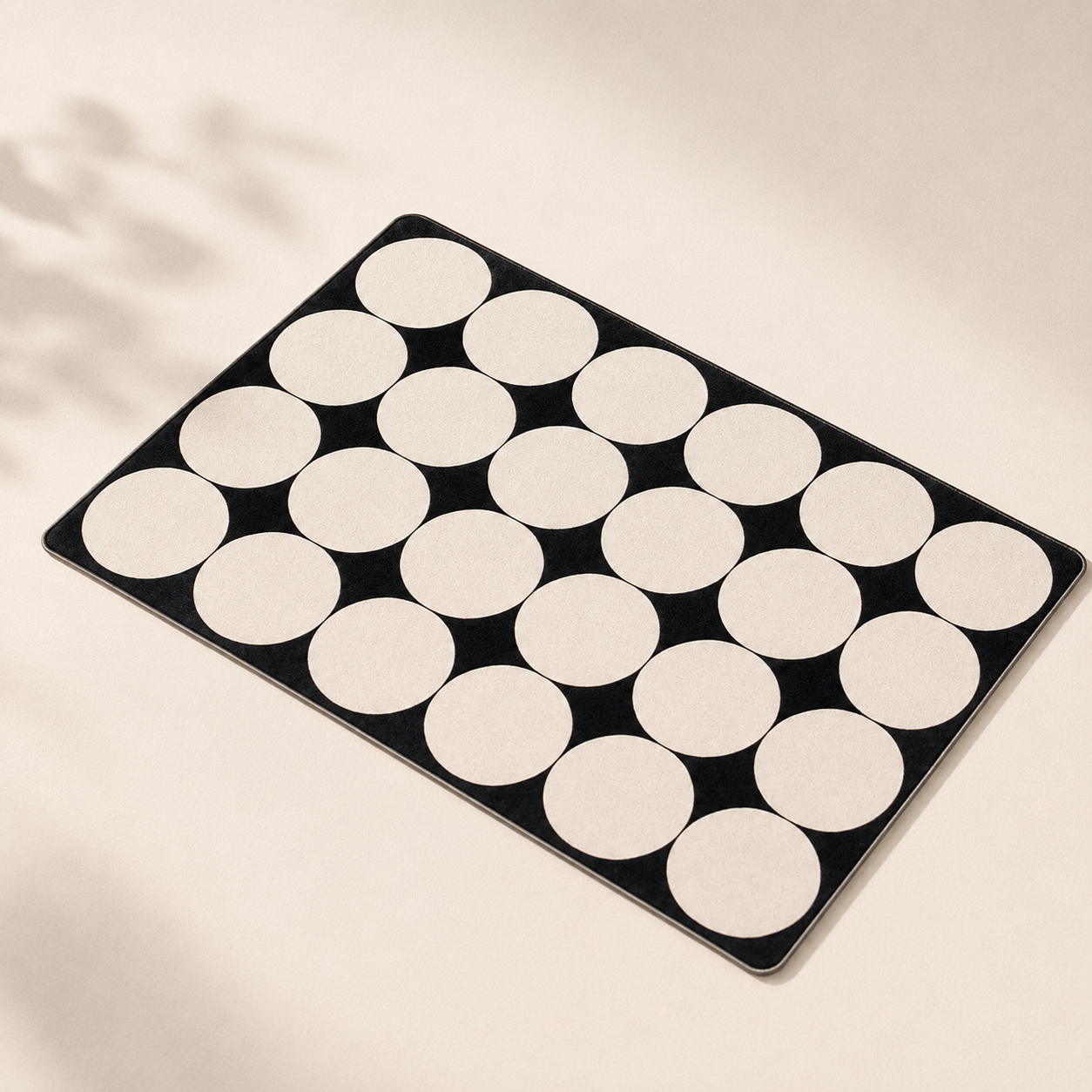 Waterproof Feeding Mat｜吸水・防水 ペットフードマット｜Nest & Paw